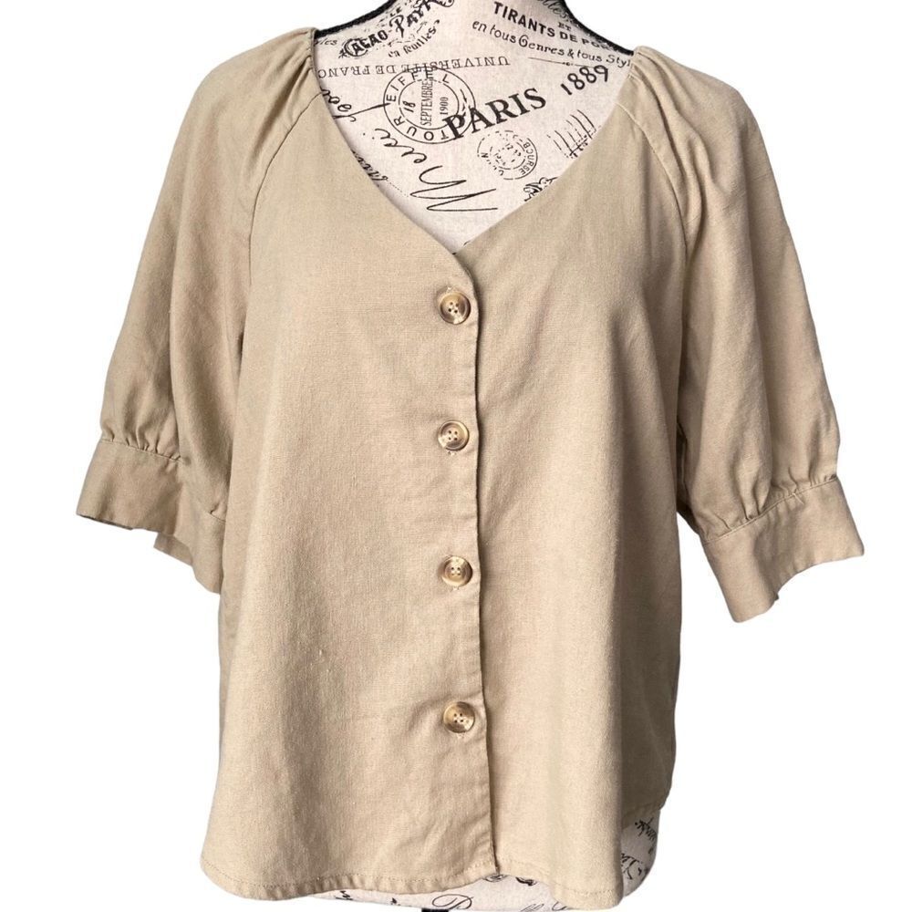 Roommates Boho Puff Sleeves V-neck Button Down Top in Size Medium
